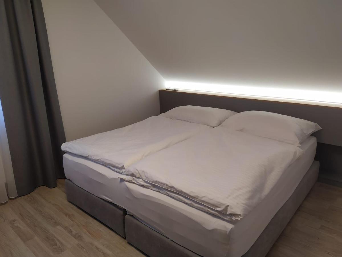 Hubertus Karlova Studanka Aparthotel Luaran gambar